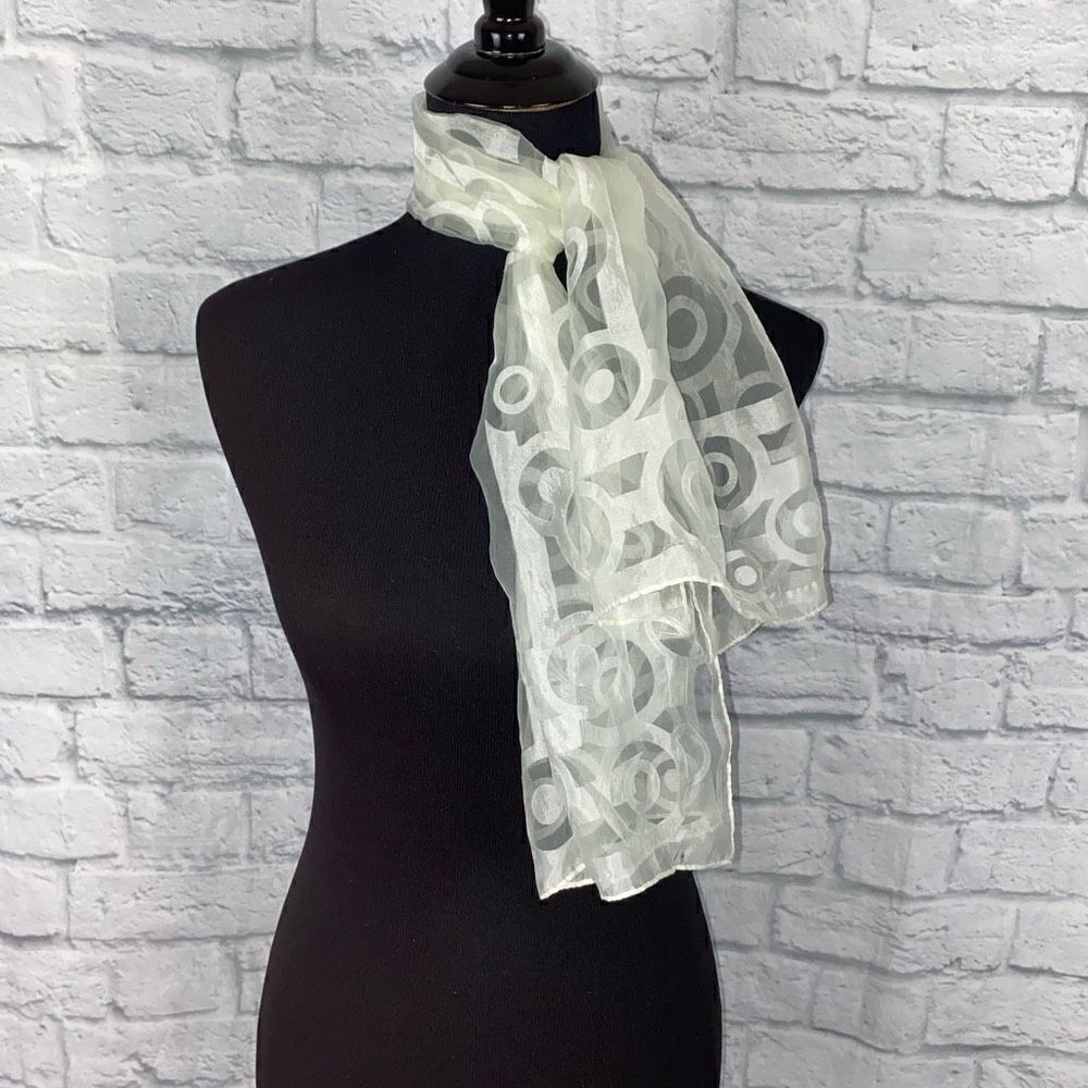 Women’s neck scarf w/circles and lines white & sheer OS